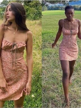 realisation par pink newspaper dress Ralisation Par Create the Sex and the City Newspaper Dress
